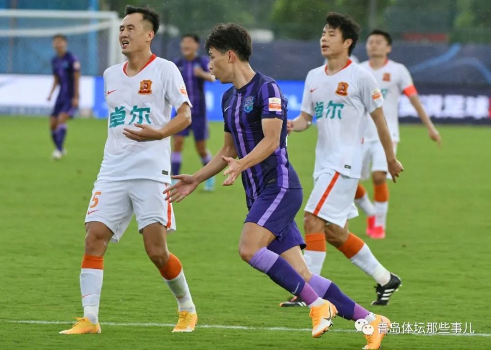  法兰克福队长染红离场，球队憾平保级对手  